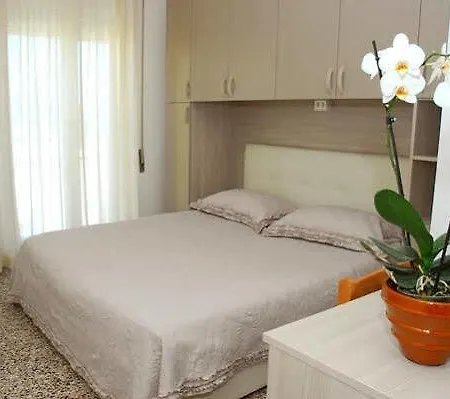 Elsa Hotel 3*