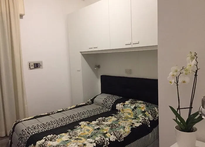 Elsa 米兰马瑞提那