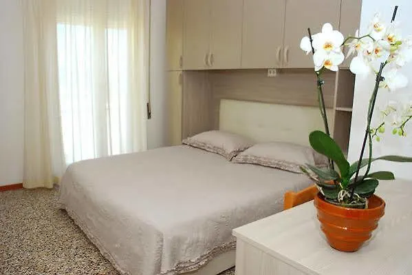 Elsa Hotel 3*